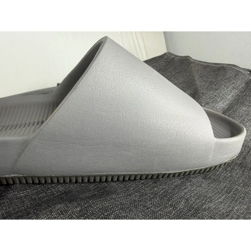 Nike Calm Slide Mens 8 Womens 9 Grey Excellent Foam Slip On Sandals FD4116-002